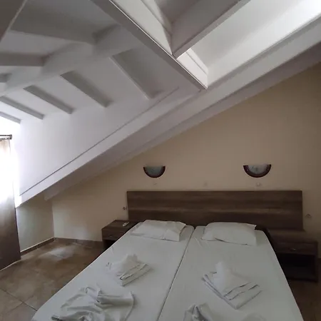 Отель Plaza Кавос