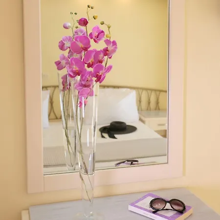 Отель Plaza Кавос