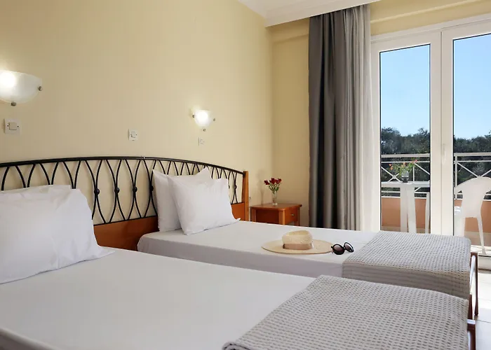Plaza Hotel 3*