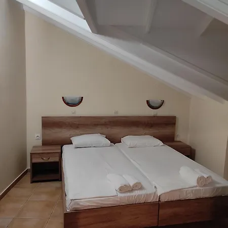 Hotel Plaza Kávos