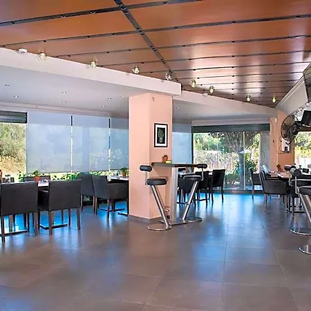 فندق Plaza Kávos