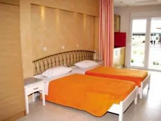 Plaza Hotel 3*