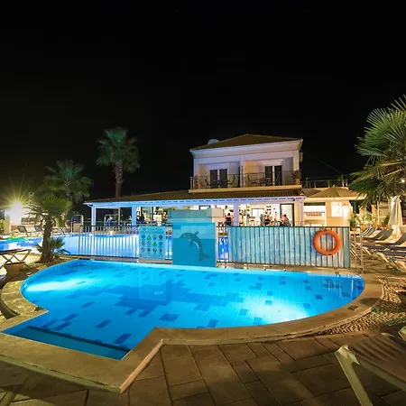 Plaza 3* Kávos