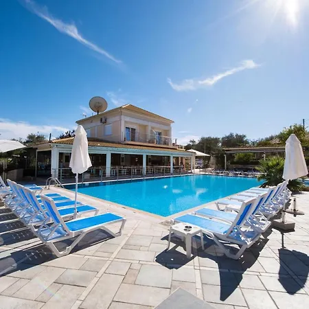 Plaza 3* Кавос