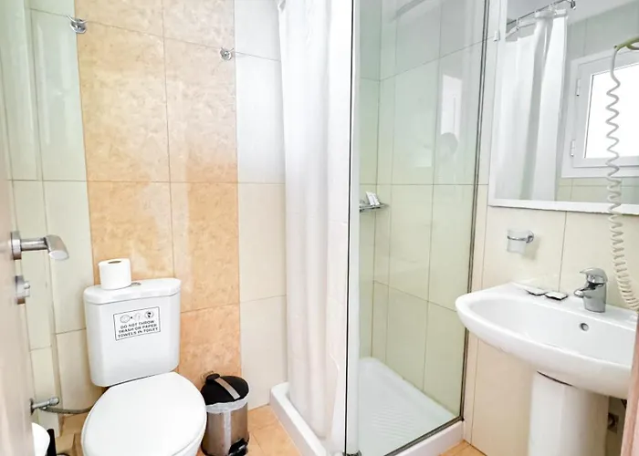 Hotel Plaza 3*