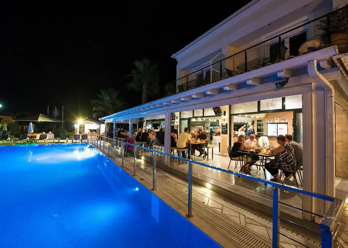 Отель Plaza Кавос