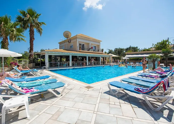 Plaza 3* Kávos
